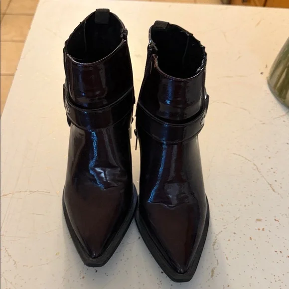 Women's Burgundy Ankle Boots - Picture 3 of 5